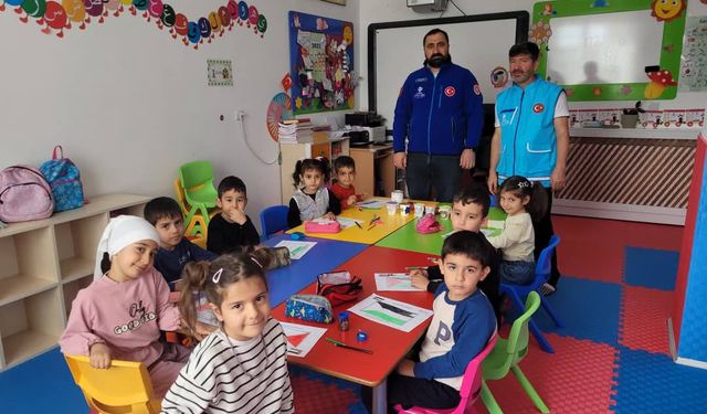 Kırşehir’de minik yüreklerden büyük destek