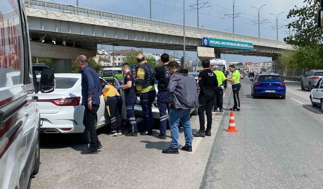 5 aracın karıştığı zincirleme trafik kazasında 3 kişi yaralandı