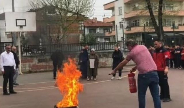 İtfaiyeden 4 günde 750 kişiye yangın tahliye tatbikatı