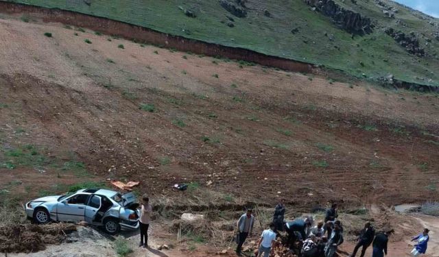 Kurtalan’da trafik kazası: 1’i ağır 3 yaralı