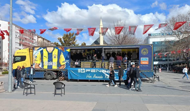Kırşehirli Fenerbahçeliler, Fenerium tırı ile sarı-lacivertle buluştu