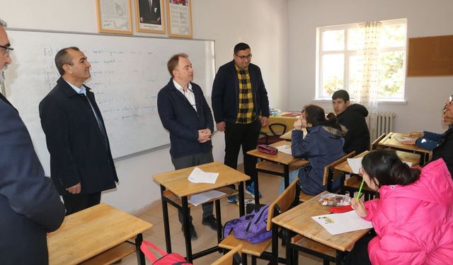 Gülşen, özel eğitim öğrencileriyle buluştu