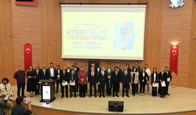 Kırşehir'de Ahilik ruhu kısa filmlerle hayat buldu: Gençler ödüllerini aldı