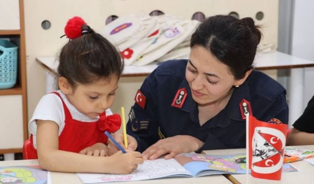 Kırşehir’de Jandarma ve çocuklar unutulmaz bir günde buluştu!