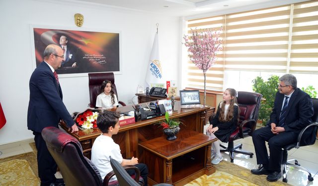 Minik başkanlar Kırşehir Belediye koltuğunda