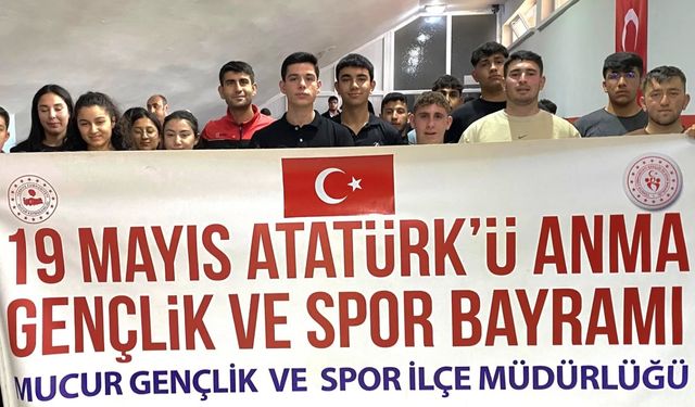 Gençler Masa Tenisi masasında ter döktü