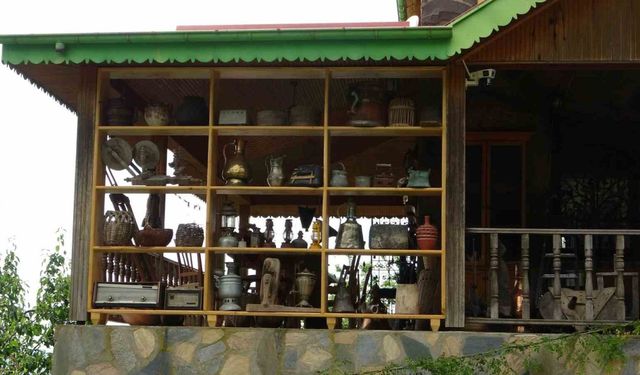 Emekli oldu, köy evini müzeye dönüştürdü