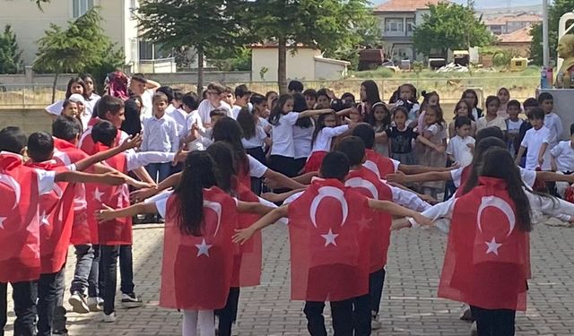 Çiçekdağ'da renkli final