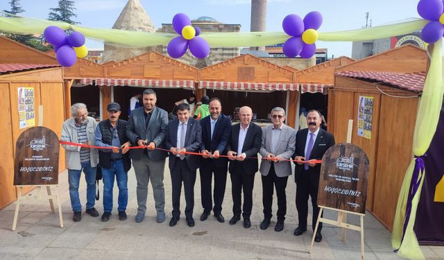 Kırşehir 4. Geleneksel kitap fuarı kapılarını açtı