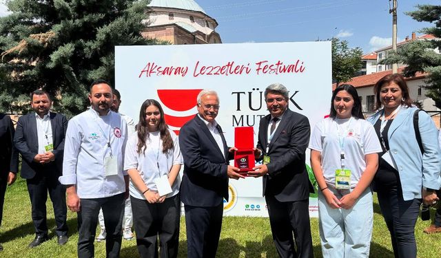 Kırşehirli öğrenciler Hasan Dağı köftesiyle zafer kazandılar