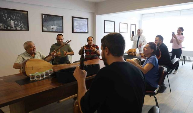 Kırşehir’de "Eski Dostlar Müzik Topluluğu" kuruluyor