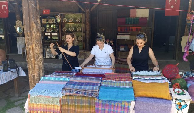 Kırşehir’in dokuma mirası Altınköy’de göz kamaştırıyor