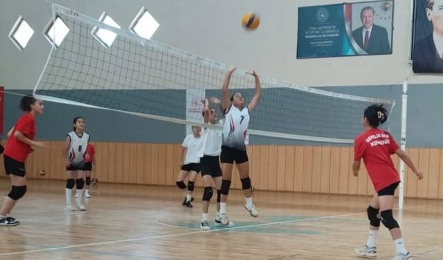 Spor salonu gençlerin yeni buluşma noktası oldu!