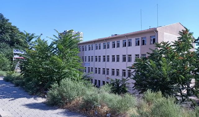Kırşehir’de boş kalan Devlet Binasına ne olacak?