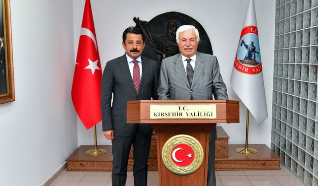 Eski Bakan Mirzaoğlu Kırşehir Valisi Demiryürek bir arada