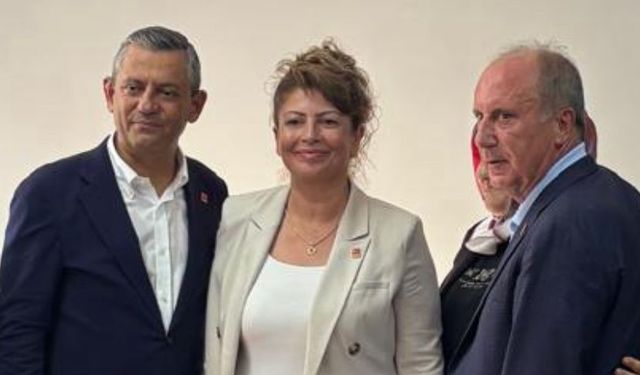Kırşehir’in kurucu il başkanı CHP’ye katıldı! Rozeti Özgür özel taktı