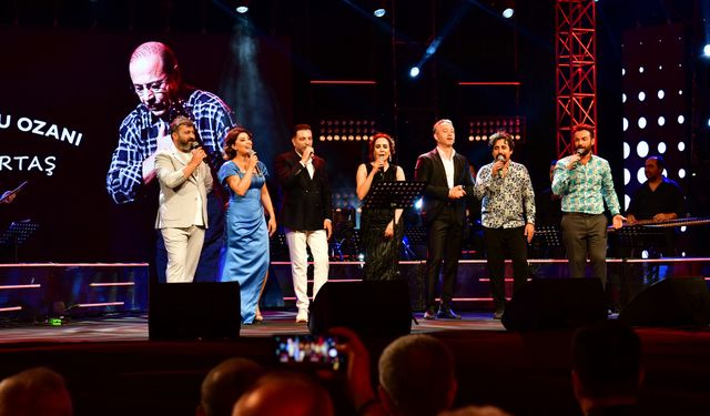 Muhteşem konser ile  Kırşehir’de Neşet Ertaş rüzgârı esti