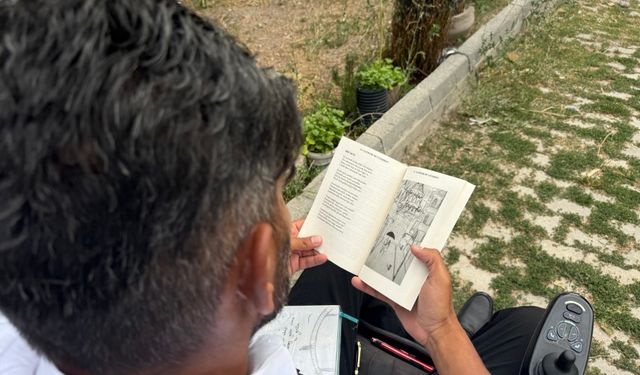 Selası okunan kişi, şiirleriyle yaşadığını gösterdi
