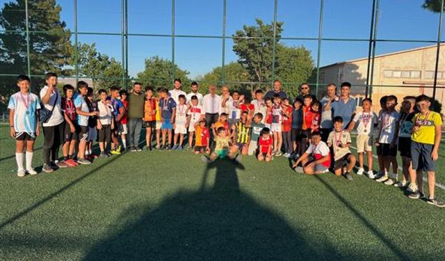 Yaz Kur’an kursu öğrencileri sahada buluştu