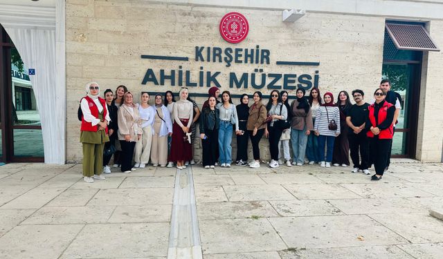 Kırşehir Gençlik Merkezi’nden öğrencilere kültür tanıtımı
