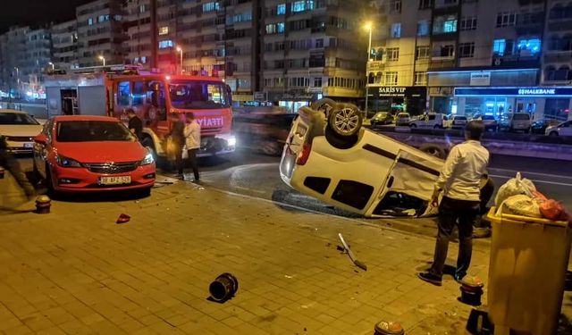 Kayseri’de Hafif Ticari Araç Takla Attı: 3 Yaralı