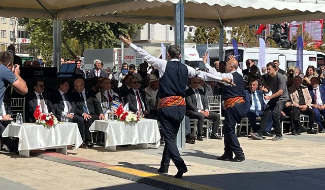 Kırşehir’de Anadolu rüzgârı: Ahilik Haftası’nda görsel şölen ve coşku doruğa çıktı