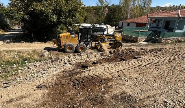 O köyün yollar yenilendi!