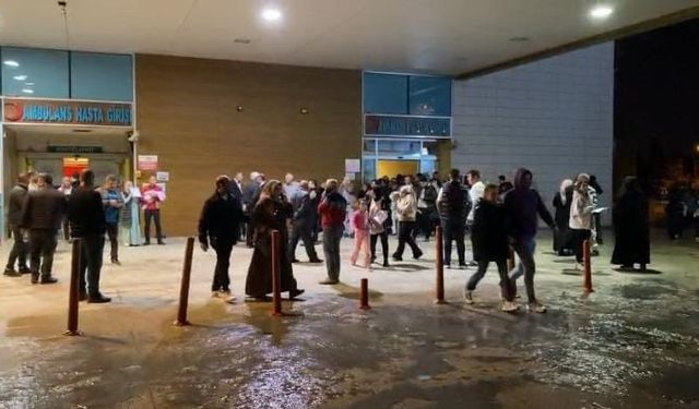 Depremde panik anları kamerada