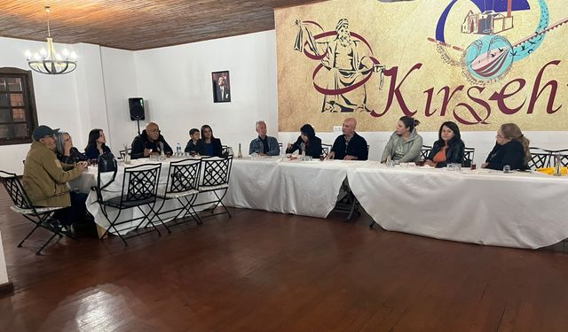 Kırşehir’de kitap tutkunları Latife Tekin’i konuştu