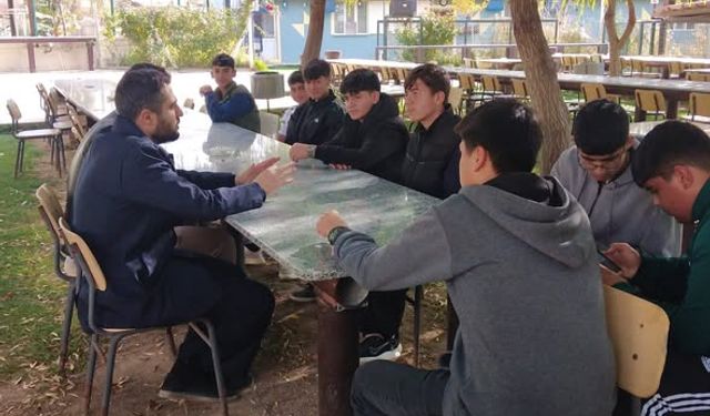 Kırşehir’de öğrencilere vize öncesi moral dolu piknik