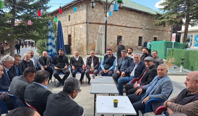 Kırşehir’de siyasiler ve vatandaşlar bir arada