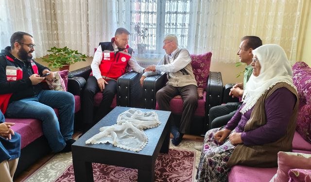 Sağlam, şehit ailelerine şükran ve vefa duygularını iletti