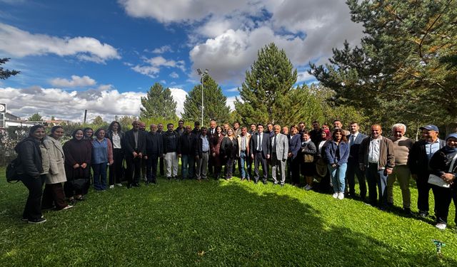 Uzun yıllar hizmet veren personellere onurlandırıcı veda