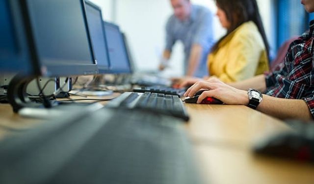 3 bin 854 öğrenci AYDEP üzerinden sınavlara katıldı