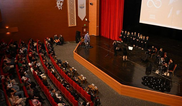 “Atatürk’ün Sevdiği Şarkılar” konseri düzenlendi