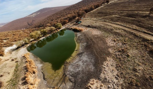 Akçakent Eskiyurt Mesire alanı göleti temizleniyor!