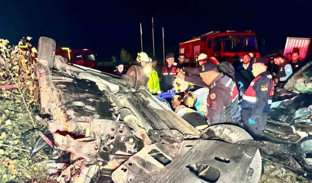 Zincirleme Kaza: Bir Kişi Hayatını Kaybetti, İki Yaralı