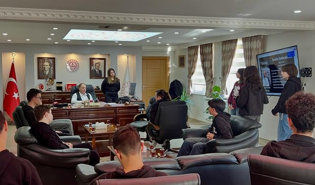 Öğrenciler Kırşehir’de yapay zekâ çalıştayını tanıttı