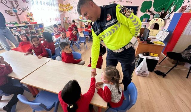 Kırşehir Jandarmasından miniklere eğitici adım