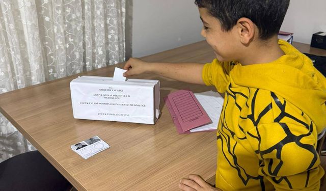 Kırşehir’de çocuk temsilcisi seçimi heyecanı yaşandı