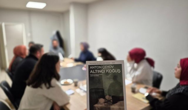 Kitap analizi gençleri bir araya getirdi