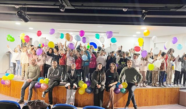 Mucur MYO’da minik yüreklerden büyük haklar coşkusu