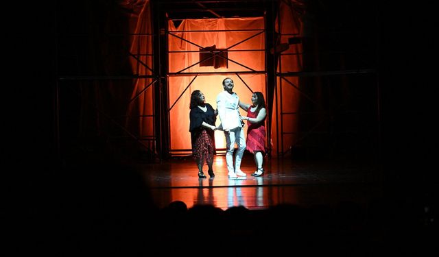 3. Şehir Tiyatrosu Festivali Kırşehir'de devam ediyor