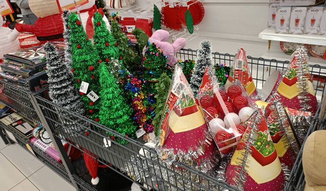 Kırşehir’de yılbaşı süsleri görücüye çıktı