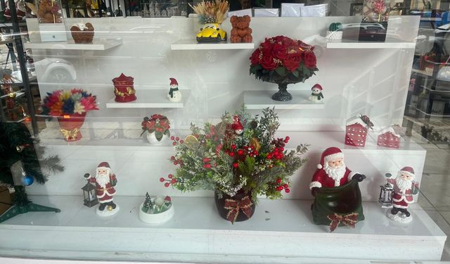 Kırşehir’de yılbaşı temalı el emeği ürünlere vatandaşlardan yoğun talep