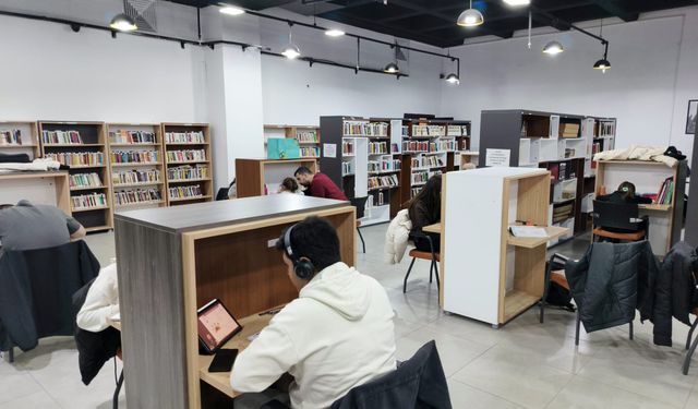 Burası her yaştan kullanıcıyla dolup taşıyor