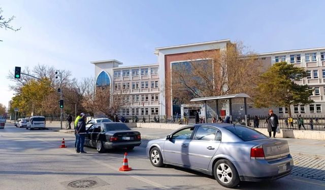 Kırşehir’de okul çevrelerinde şok uygulama yapıldı!