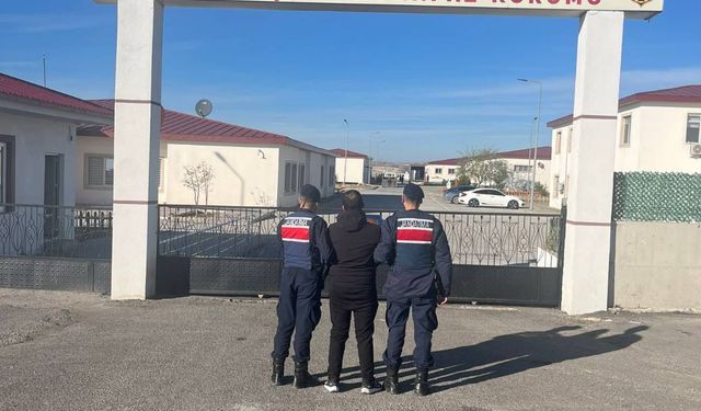 Kırşehir Çiçekdağı’nda aranan şahıs yakalandı