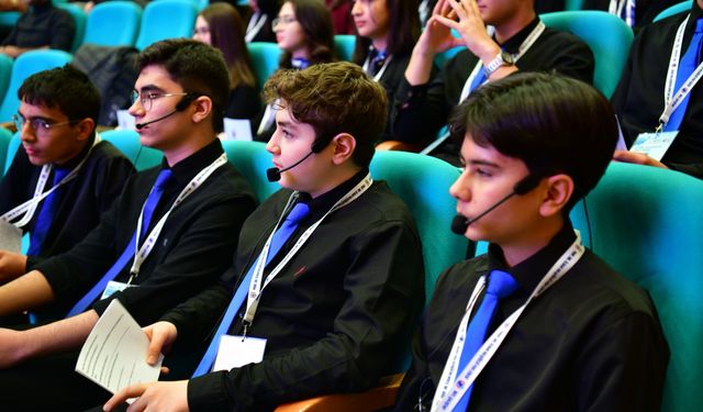 Yapay zeka sunumlarıyla geleceğe hazırlık!