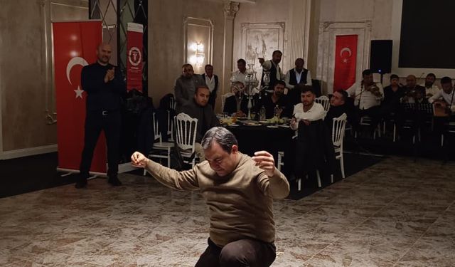 Kırşehir’de acil sağlık gecesine zeybek damgası